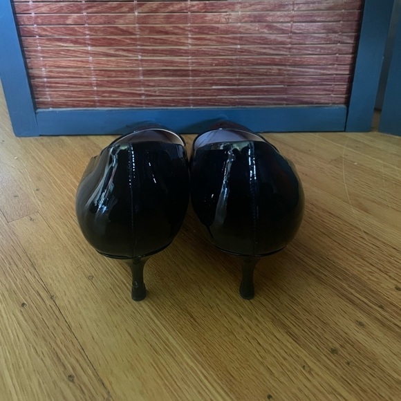 MIU Miu Patent Leather Classic Heels 37 - Picture 5 of 10